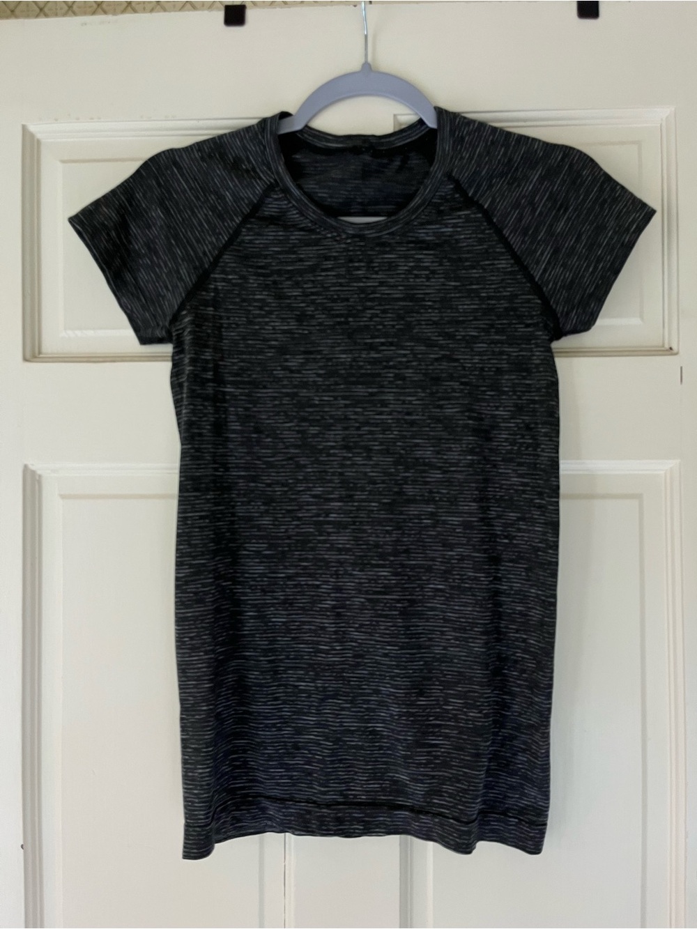 lululemon, black heather swiftly tech, size 6